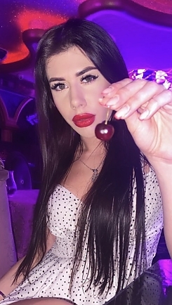 Anastasia Kharkiv 1500592