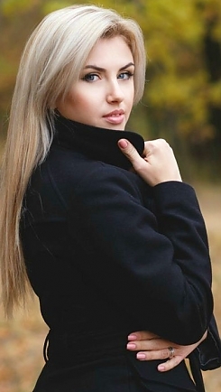 Oksana Lugansk 211027