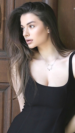 Diana Nikolaev 2320781