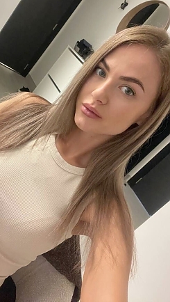 Yuliia Dubai 2352345