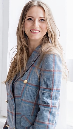 Iryna Los Angeles 2381215