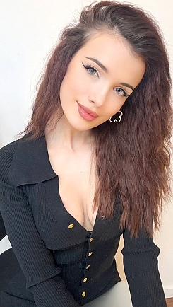 Olha Warsaw 2381487