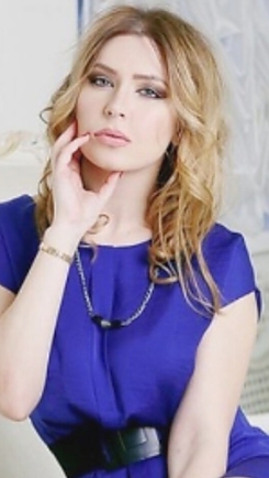 Nicole Warsaw 2382561
