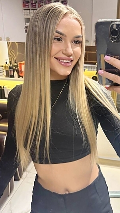 Yullia Ottawa 2386526