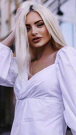 Oleksandra Warsaw 2388441