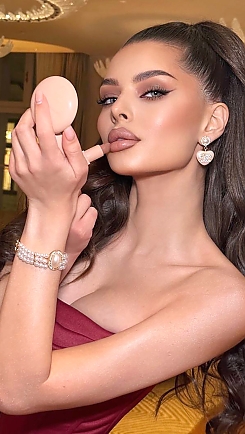 Anastasiia Vienna 2389010