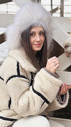 Ella, age:43. Kryvyi Rih, Ukraine