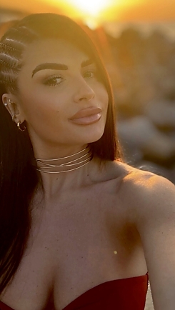 Jennifer Santa Cruz de Tenerife 2396416