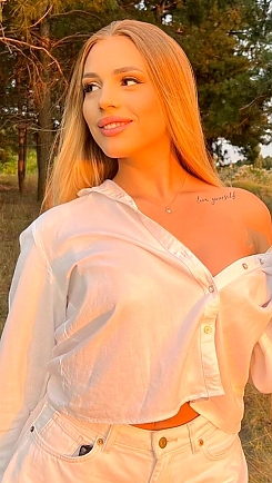 Violeta H&icirc;nceşti 2397021