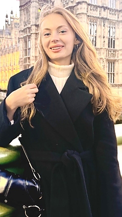 Tetiana Hanover 2398615