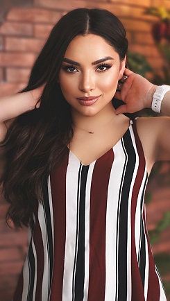 Oleksandra Mykolayiv 2403234