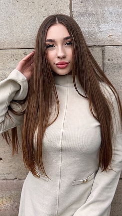 Iryna Cherkasy 2405638