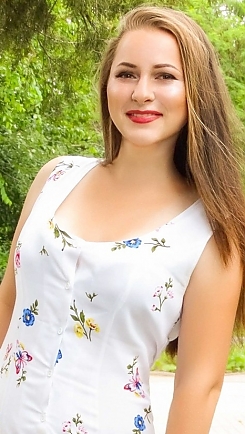 Ksenyia Kakhovka 687594